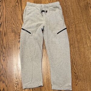 Essentials Sherpa pants in Light Gray